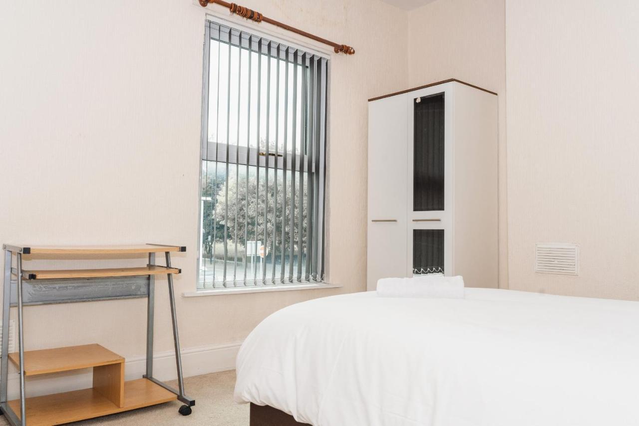 Вилла Hanley Park House Stoke-on-Trent Экстерьер фото
